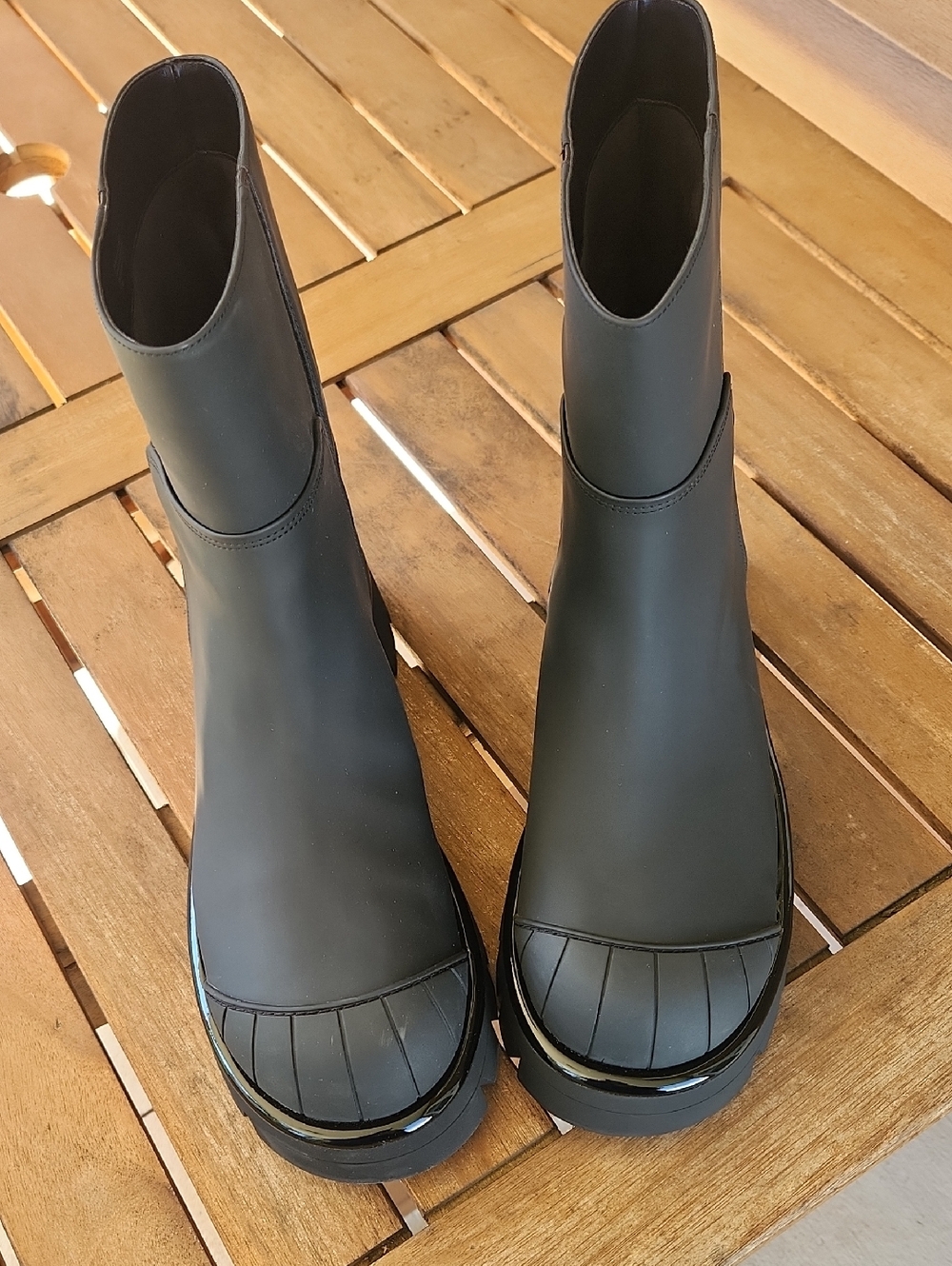 Micheal Kors Women’s Black Tall Chelsea Rain Boots